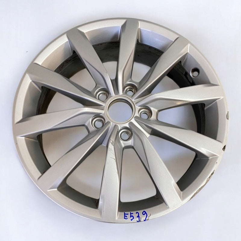 1x Alufelge 17 Zoll 6.0" 5x112 48ET Glanz 5G0601025 VW Golf Vii Rim Wheel