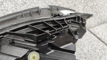 Laden Sie das Bild in den Galerie-Viewer, Frontscheinwerfer Mercedes-Benz C-Class W206 A2069067203 LED Rechts Headlight SCH3746533277hd