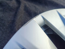 Load image into Gallery viewer, 1x Alufelge 17 Zoll 7.0" 5x112 46ET Glanz Silber 5E3601025E Skoda Octavia Iv FEL2857343369em