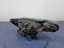 Laden Sie das Bild in den Galerie-Viewer, Frontscheinwerfer Mitsubishi Lancer VIII I 990051- P6119L Links Headlight SCH9574650889jc