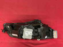 Laden Sie das Bild in den Galerie-Viewer, Frontscheinwerfer Skoda Superb III 3V1941015D LED Links Scheinwerfer Headlight