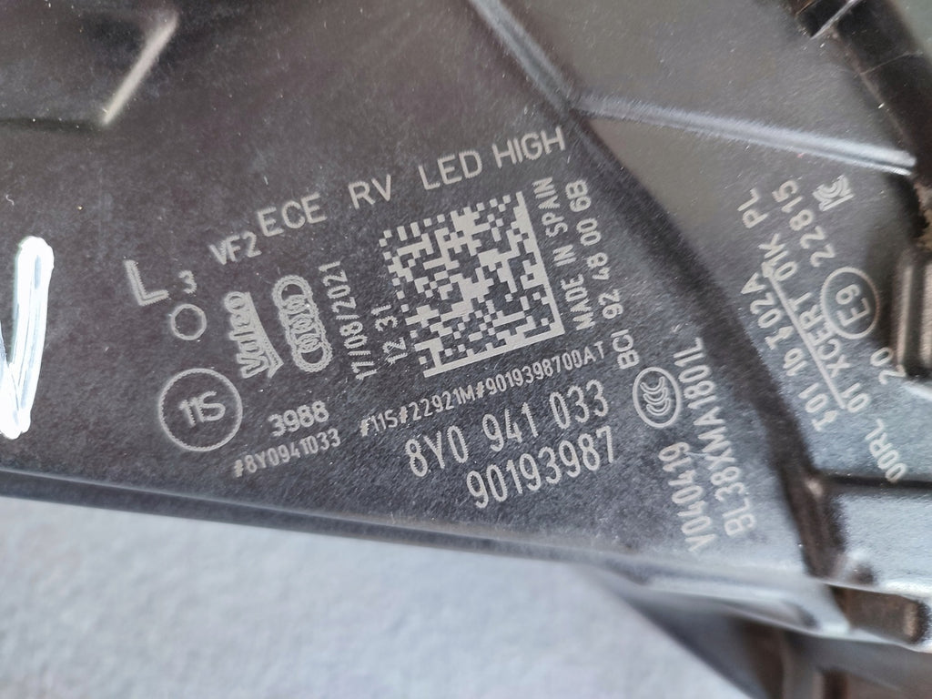 Frontscheinwerfer Audi A3 8Y0941033 LED Links Scheinwerfer Headlight