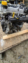 Laden Sie das Bild in den Galerie-Viewer, Motor Dacia Duster H5FF410 1.2 TCE 1TKm Benzin Engine Unkomplett MOT3746721943wo