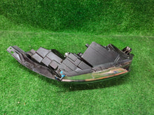 Load image into Gallery viewer, Frontscheinwerfer Honda Hrv Hr-V CSC29635 Links Scheinwerfer Headlight SCH4501085158hq