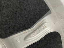 Load image into Gallery viewer, 1x Alufelge 15 Zoll 5.5" 4x100 42ET Rim Wheel FEL7664663314eb