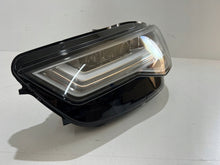 Laden Sie das Bild in den Galerie-Viewer, Frontscheinwerfer Audi A6 C7 4G0941033H Full LED Ein Stück (Rechts oder Links)
