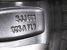 Laden Sie das Bild in den Galerie-Viewer, 1x Alufelge 17 Zoll 7.0" 5x100 46ET 5JJ601025A Skoda Fabia Rim Wheel FEL2457735708kg