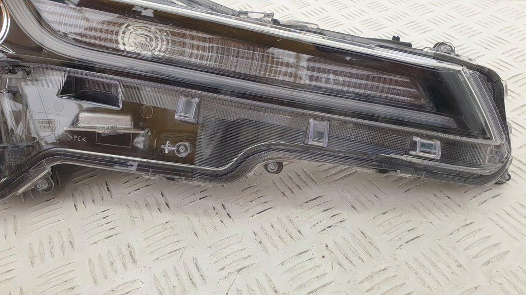 Frontscheinwerfer Toyota Corolla 81110-02S70 LED Rechts Scheinwerfer Headlight