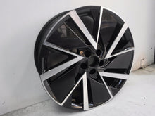Load image into Gallery viewer, 1x Alufelge 18 Zoll 7.0" 5x100 39ET Glanz Schwarz 658601025 Skoda Scala Kamiq FEL5791910111lv
