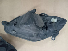 Laden Sie das Bild in den Galerie-Viewer, Frontscheinwerfer Skoda Fabia II Roomster Ein Satz Scheinwerfer Headlight SCH1778249297nb
