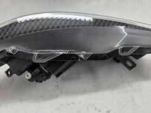 Laden Sie das Bild in den Galerie-Viewer, Frontscheinwerfer Toyota IV Yaris EUK06 Links Scheinwerfer Headlight SCH9827104989if