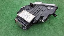 Laden Sie das Bild in den Galerie-Viewer, Frontscheinwerfer VW Passat 3C0941754G Xenon Rechts Scheinwerfer Headlight