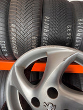 Load image into Gallery viewer, 1x Alufelge 15 Zoll 6.0" 4x108 28ET Glanz Silber Peugeot Rim Wheel FEL7266336343ra