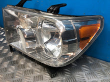 Load image into Gallery viewer, Frontscheinwerfer Toyota Tundra Ein Stück (Rechts oder Links) Headlight SCH3315138415yt