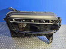 Laden Sie das Bild in den Galerie-Viewer, Frontscheinwerfer Jeep 52218717 Full LED Rechts Scheinwerfer Headlight SCH4786813424lt