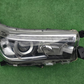 Frontscheinwerfer Toyota Hilux VII Rechts Scheinwerfer Headlight SCH4684491153ot
