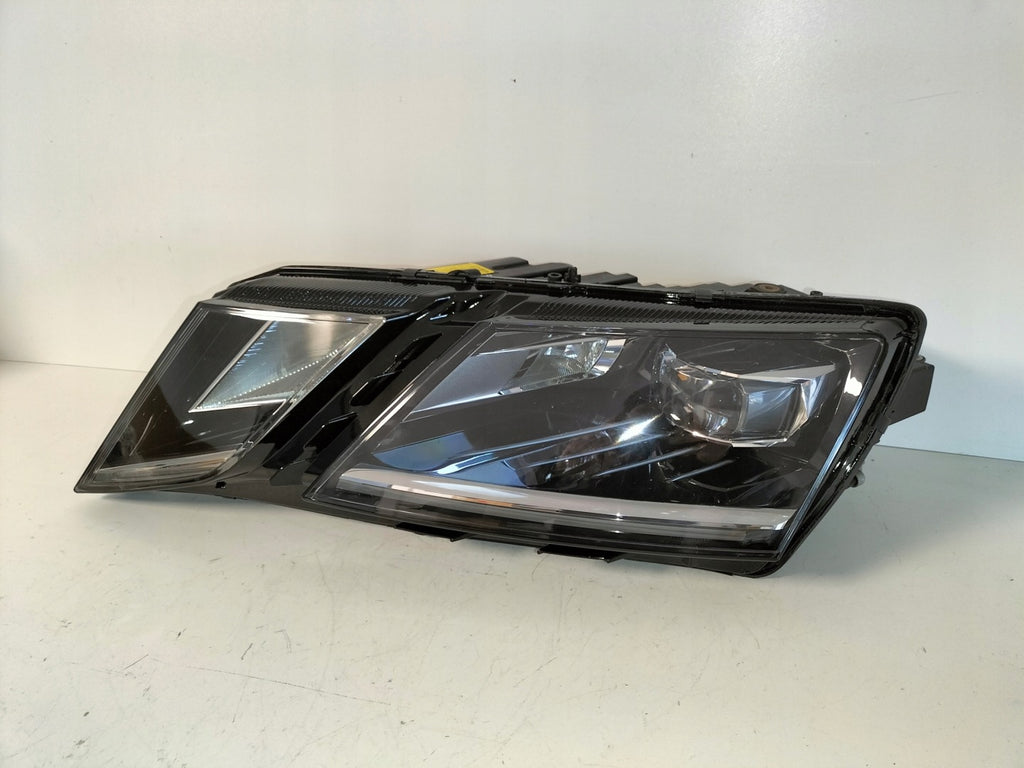 Frontscheinwerfer Skoda Octavia III 5E1941015E Links Scheinwerfer Headlight SCH9121842156uo