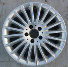 Load image into Gallery viewer, 1x Alufelge 17 Zoll 8.0" 5x112 48ET Glanz Silber A2124015402 Mercedes-Benz W212 FEL3287385749wn