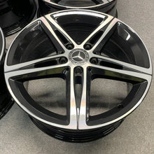 Laden Sie das Bild in den Galerie-Viewer, 4x Alufelge 18 Zoll 7.5" 5x112 49ET Glanz Schwarz A1774010700 Mercedes-Benz Cla FEL9497353241ms