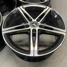 Laden Sie das Bild in den Galerie-Viewer, 4x Alufelge 18 Zoll 7.5" 5x112 49ET Glanz Schwarz A1774010700 Mercedes-Benz Cla FEL9497353241ms
