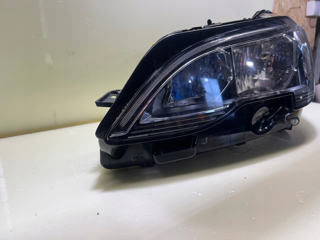 Frontscheinwerfer Peugeot 5008 1616878080 9810478180 Links Headlight SCH6538384126hg