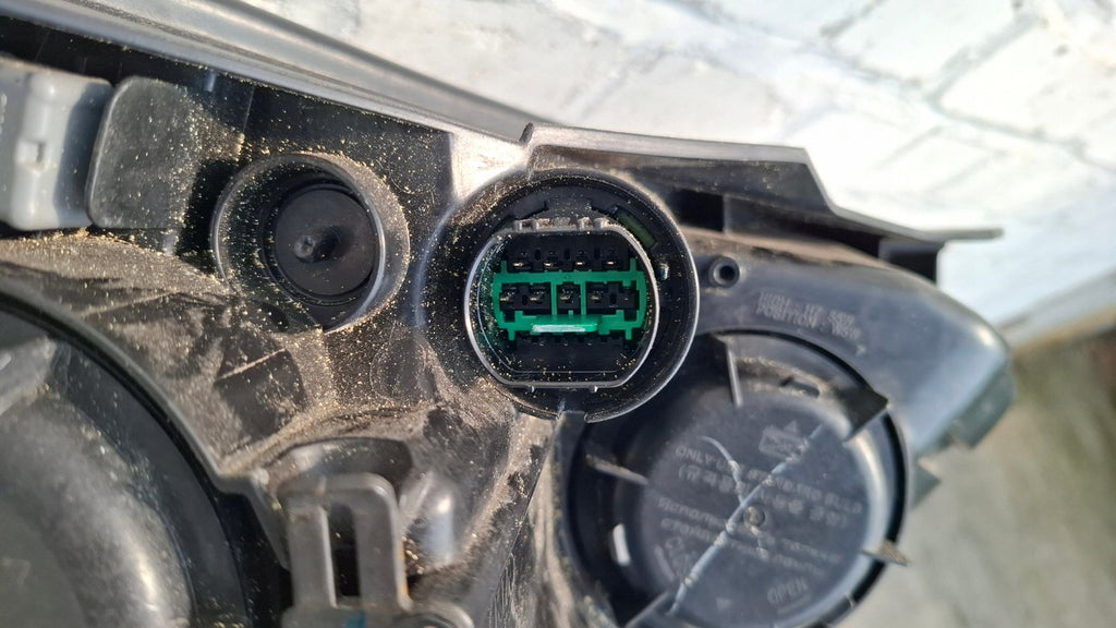 Frontscheinwerfer Kia Ceed 92101-J7050 Links Scheinwerfer Headlight