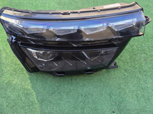 Laden Sie das Bild in den Galerie-Viewer, Frontscheinwerfer Skoda Kamiq 658941016B LED Ein Stück (Rechts oder Links) SCH2280307496jw
