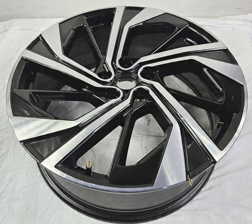 1x Alufelge 20 Zoll 8.0" 5x114.3 40ET MA186UA6A Nissan X-Trail Qashqai III J12