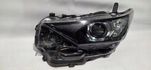 Laden Sie das Bild in den Galerie-Viewer, Frontscheinwerfer Toyota Auris 90078104 Links Scheinwerfer Headlight SCH5878326118yx
