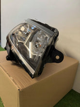 Load image into Gallery viewer, Frontscheinwerfer VW 7L1941006B Rechts Scheinwerfer Headlight SCH5815828912ux