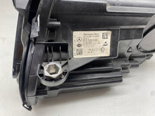 Laden Sie das Bild in den Galerie-Viewer, Frontscheinwerfer Mercedes-Benz W213 A2139067806 LED Rechts Headlight SCH9170317996xo