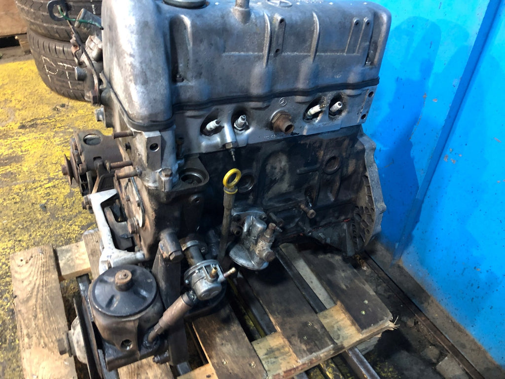 Motor Mercedes-Benz W123 W115 115954 2.3 109PS 80kW 341TKm Benzin Komplett