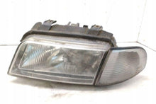 Load image into Gallery viewer, Frontscheinwerfer Audi A4 1307022194 1305235256 Ein Stück (Rechts oder Links)