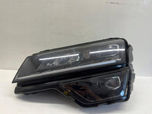 Laden Sie das Bild in den Galerie-Viewer, Frontscheinwerfer Skoda Karoq 57B941015D Links Scheinwerfer Headlight SCH3902566408bc
