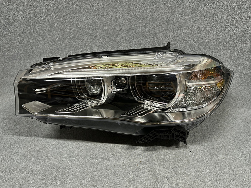 Frontscheinwerfer BMW X5 F15 X6 F16 7317105 Xenon Ein Stück (Rechts oder Links) SCH5897412950ro