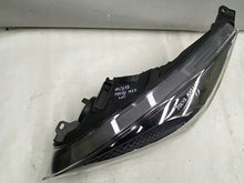 Laden Sie das Bild in den Galerie-Viewer, Frontscheinwerfer Ford Focus Rechts Scheinwerfer Headlight SCH9889595761ms
