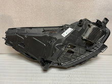 Laden Sie das Bild in den Galerie-Viewer, Frontscheinwerfer Tesla Model 3 1514952-00-D LED Links Scheinwerfer Headlight SCH1802385645yc
