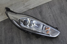 Laden Sie das Bild in den Galerie-Viewer, Frontscheinwerfer Ford Fiesta C1BB-13W029-CH LED Rechts Scheinwerfer Headlight