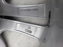 Laden Sie das Bild in den Galerie-Viewer, 1x Alufelge 18 Zoll 7.5" 5x112 51ET Glanz Silber 8V0601025BL 8V0601025AJ Audi A3 FEL3373741601av