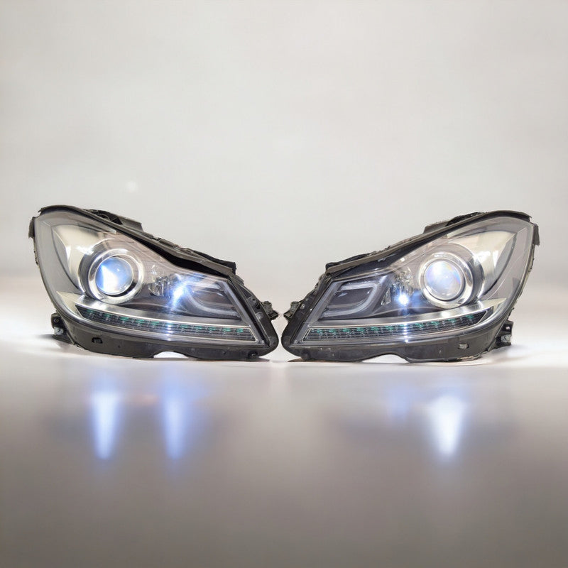 Frontscheinwerfer Mercedes-Benz W204 A2048204539 Xenon Links Headlight