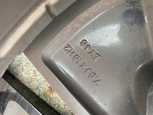 Laden Sie das Bild in den Galerie-Viewer, 1x Alufelge 18 Zoll 7.5&quot; 5x112 5E3601025AD Skoda Octavia 5e3 Rim Wheel