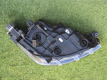 Laden Sie das Bild in den Galerie-Viewer, Frontscheinwerfer Seat Ibiza I 6F1941773A Links Scheinwerfer Headlight SCH5236797151lu