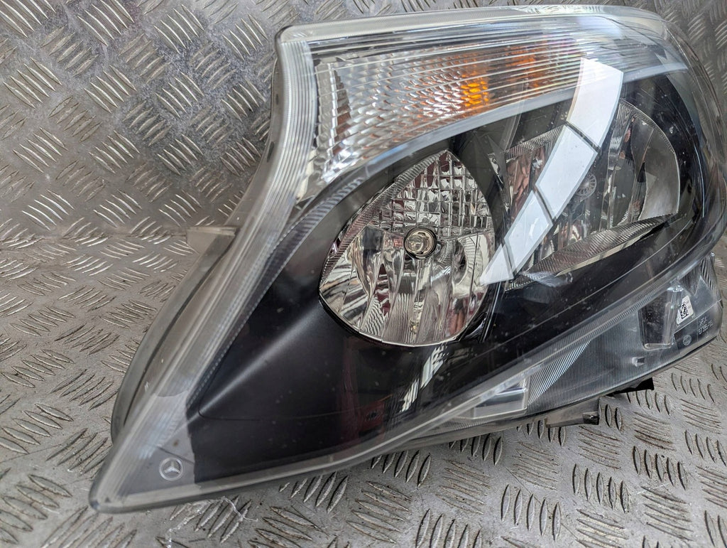 Frontscheinwerfer Mercedes-Benz Vito W447 A4479067700 Links Headlight SCH6816796411rw