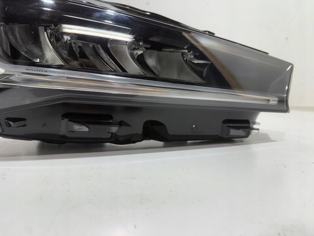 Frontscheinwerfer Skoda Superb 3P1941016 Rechts Scheinwerfer Headlight SCH7810275128eo