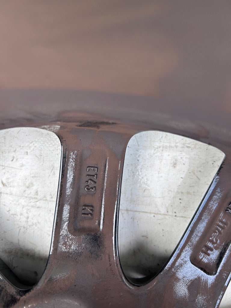 1x Alufelge 15 Zoll 6.0" 5x114.3 43ET KBA52164 Hyundai Rim Wheel