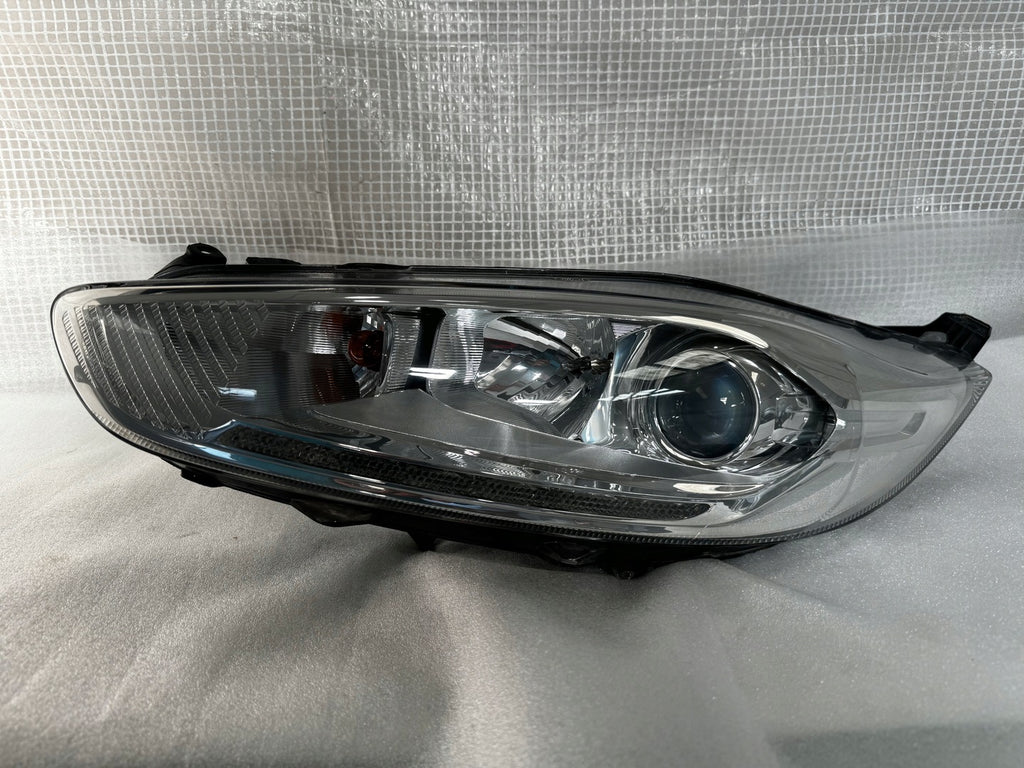 Frontscheinwerfer Ford Fiesta C1BB-13W030-CG 1090041 Links Headlight SCH9596620207an