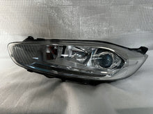 Laden Sie das Bild in den Galerie-Viewer, Frontscheinwerfer Ford Fiesta C1BB-13W030-CG 1090041 Links Headlight SCH9596620207an