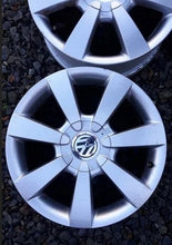 Laden Sie das Bild in den Galerie-Viewer, 1x Alufelge 16 Zoll 6.5&quot; 5x100 42ET Silber 1C0601025AB VW Golf Rim Wheel