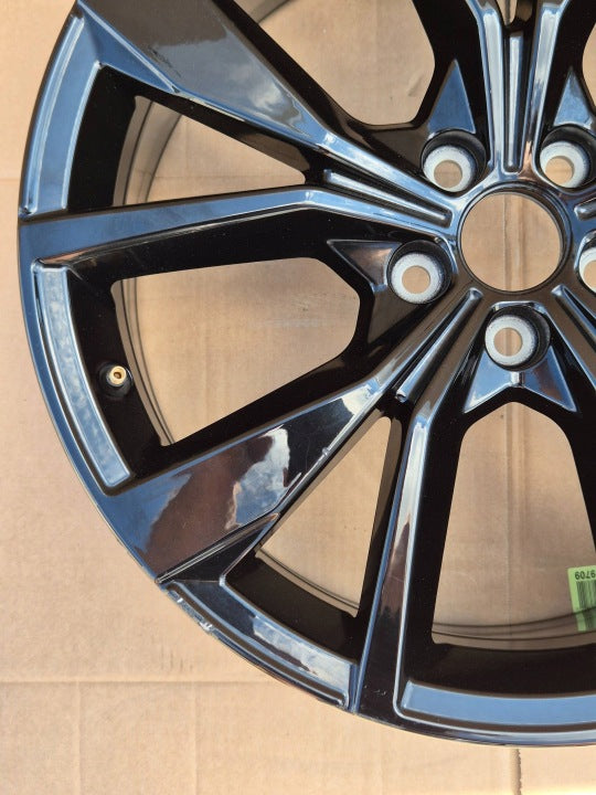 1x Alufelge 18 Zoll 7.0" 5x100 2G7601025G VW Taigo Rim Wheel FEL2616966129if