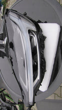 Laden Sie das Bild in den Galerie-Viewer, Frontscheinwerfer Volvo Xc60 II 31108596 LED Links Scheinwerfer Headlight SCH5949259327vs